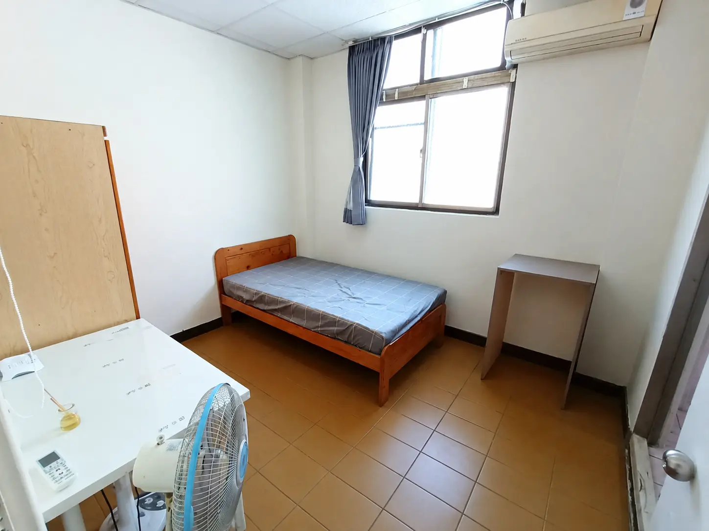 Room for rent in Xitun District, Taichung City | NT$ 5 200 | 6 ping slide 0