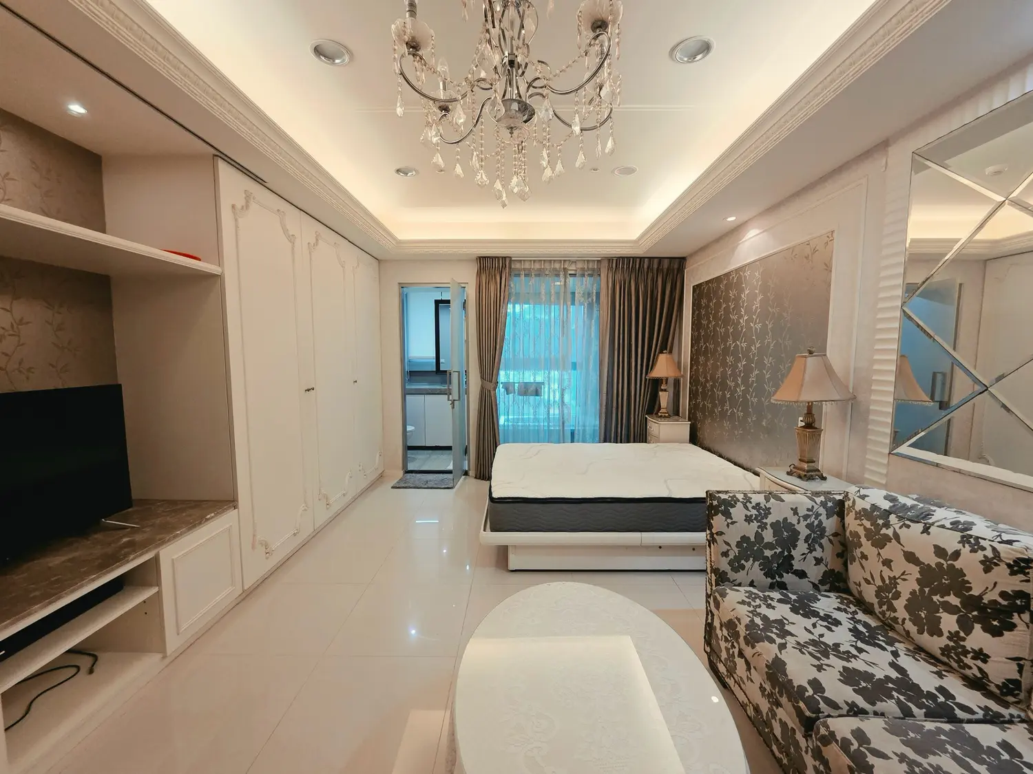 1 room apartment for rent in Xinyi District, Taipei City | NT$ 35 000 | 10 ping slide 0