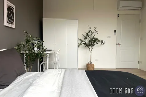 2 bedrooms apartment for rent in Sanchong District, New Taipei City | NT$ 27 800 | 17 ping slide 1