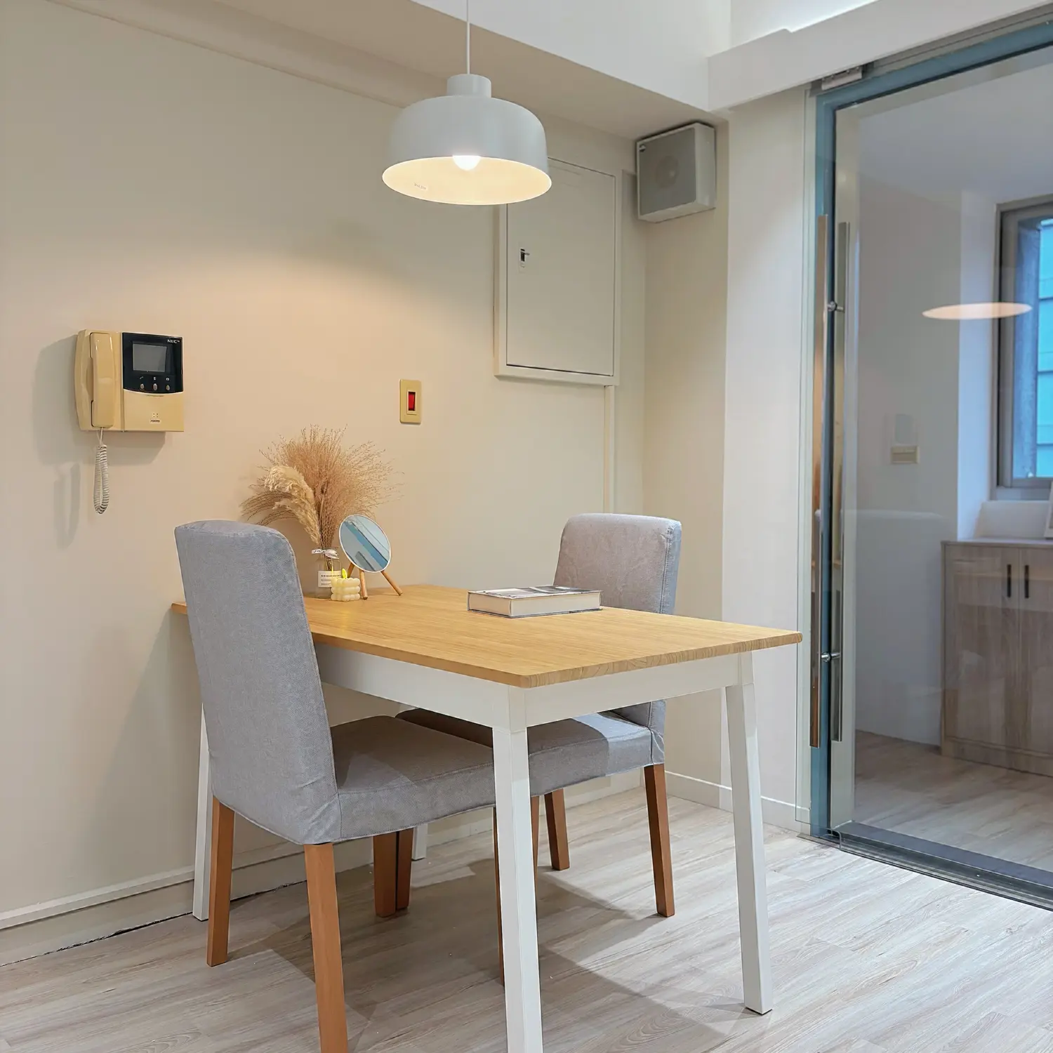 1 room apartment for rent in Zhongshan District, Taipei City | NT$ 45 000 | 12 ping slide 5