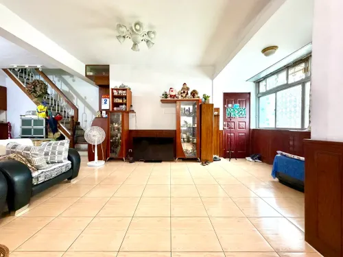 Apartment for sale NT$ 5 580 000 - Yufeng Street - 4 bedrooms