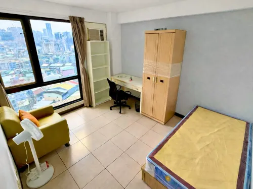 Room for rent TWD 9 500 - Wenhua Road - 3 bedrooms