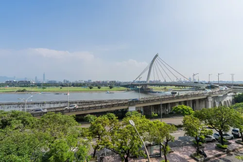 1 room apartment for rent in Zhongshan District, Taipei City | NT$ 98 330 | 21 ping slide 8