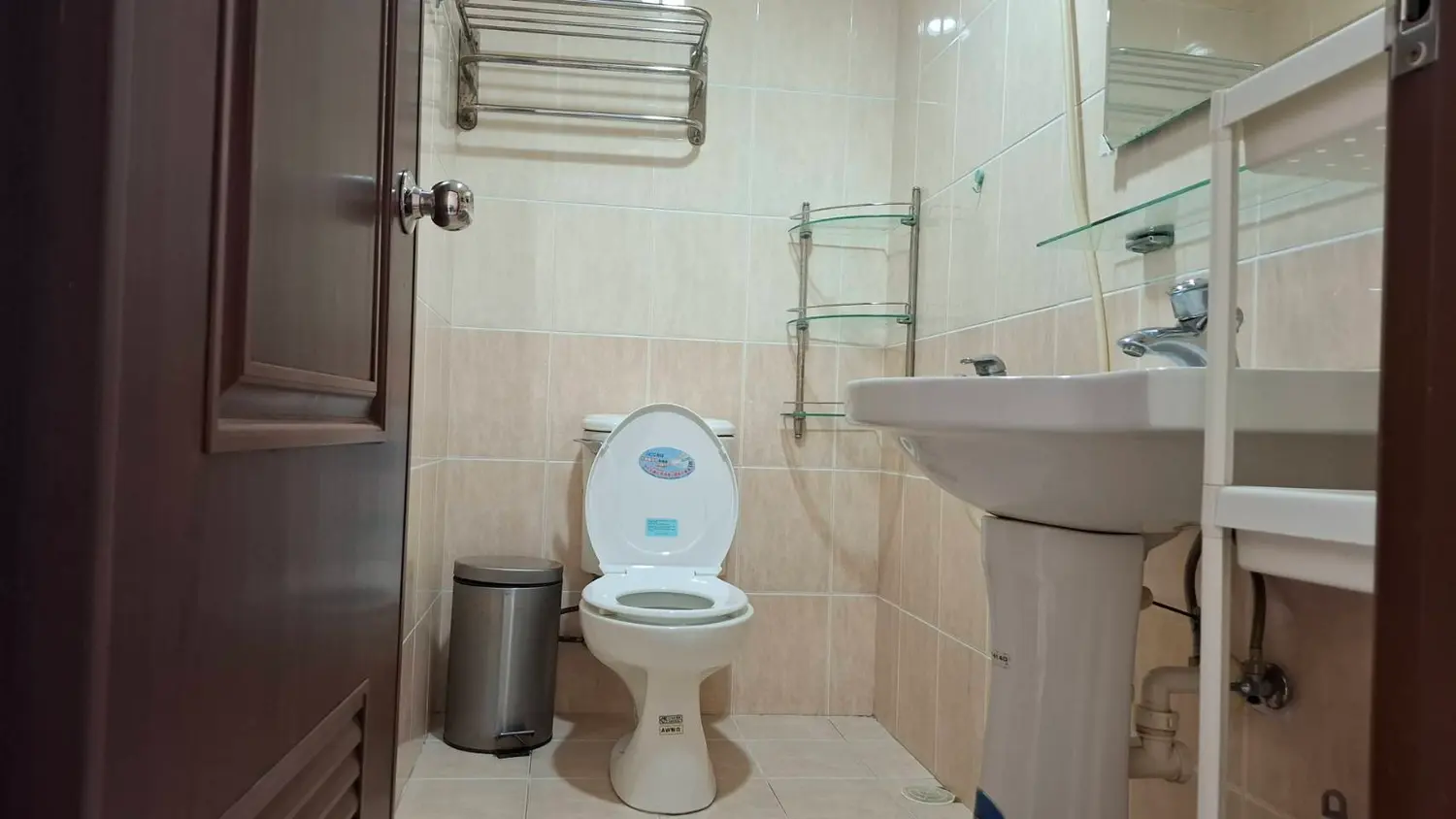 Room for rent in Zhonghe District, New Taipei City | NT$ 28 000 | 15 ping slide 10