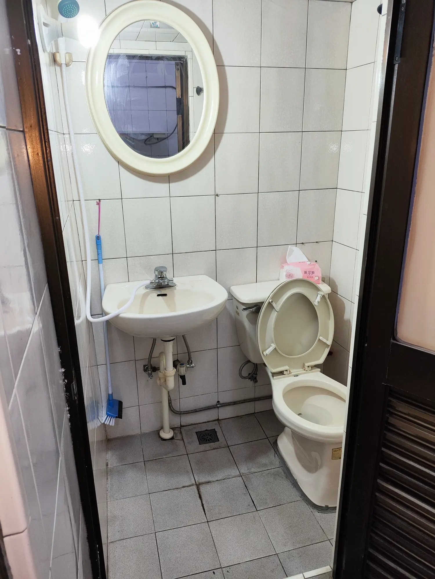 Room for rent in Sanmin District, Kaohsiung City | NT$ 4 700 | 8 ping slide 6