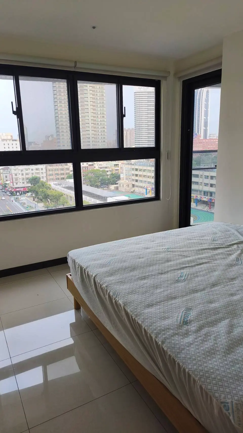 3 bedrooms apartment for rent in Qianjin District, Kaohsiung City | TWD 30 000 | 17 ping slide 10