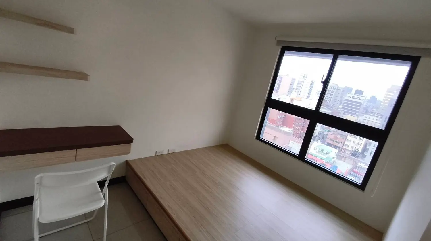 3 bedrooms apartment for rent in Qianjin District, Kaohsiung City | TWD 30 000 | 17 ping slide 2