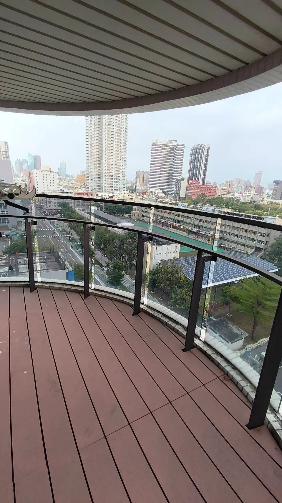 3 bedrooms apartment for rent in Qianjin District, Kaohsiung City | TWD 30 000 | 17 ping slide 8