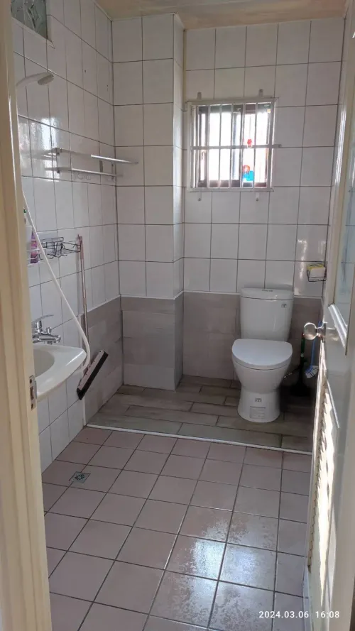 Room for rent NT$ 7 500 - Yunong Road - 6 bedrooms