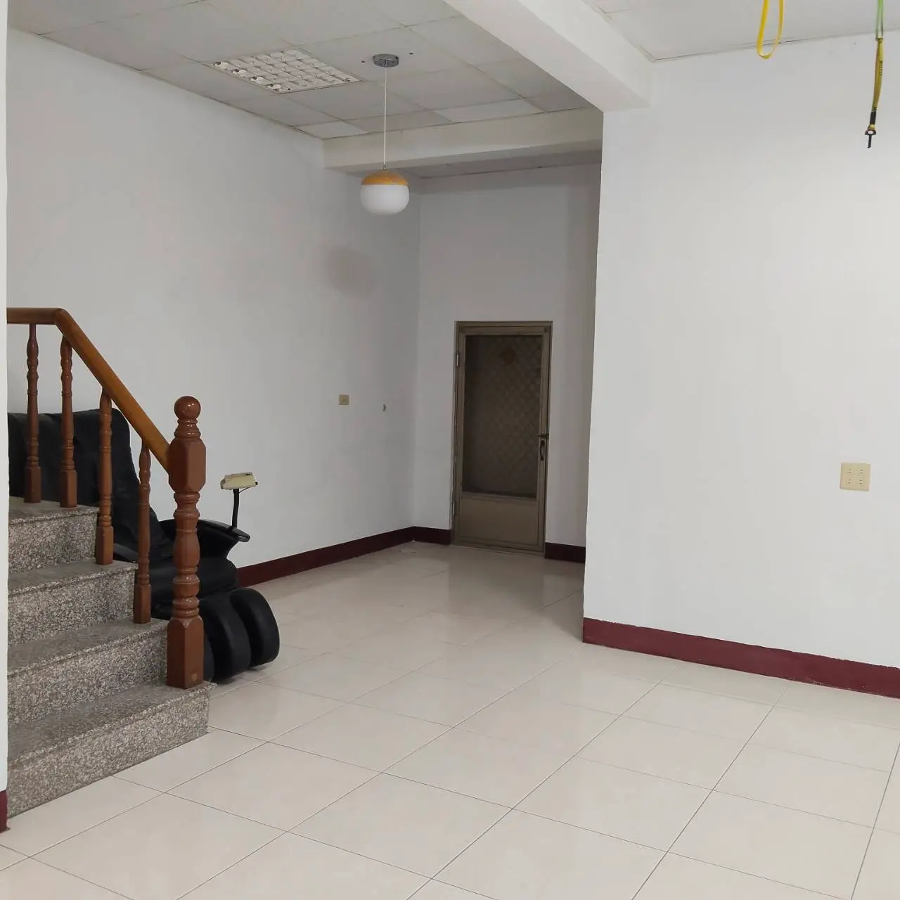 4 bedrooms townhouse for sale in Fengshan District, Kaohsiung City | TWD 12 500 000 | 24 ping slide 4