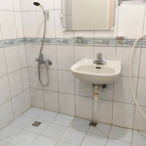 4 bedrooms townhouse for sale in Fengshan District, Kaohsiung City | TWD 12 500 000 | 24 ping slide 6