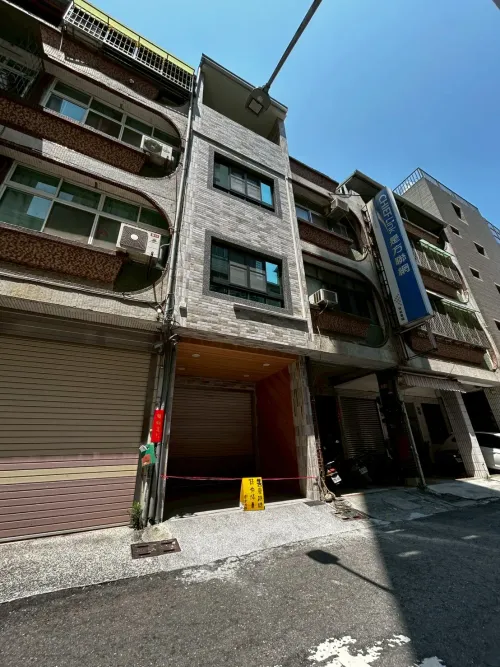 4 bedrooms townhouse for sale in Sanmin District, Kaohsiung City | TWD 23 800 000 | 35 ping slide 9