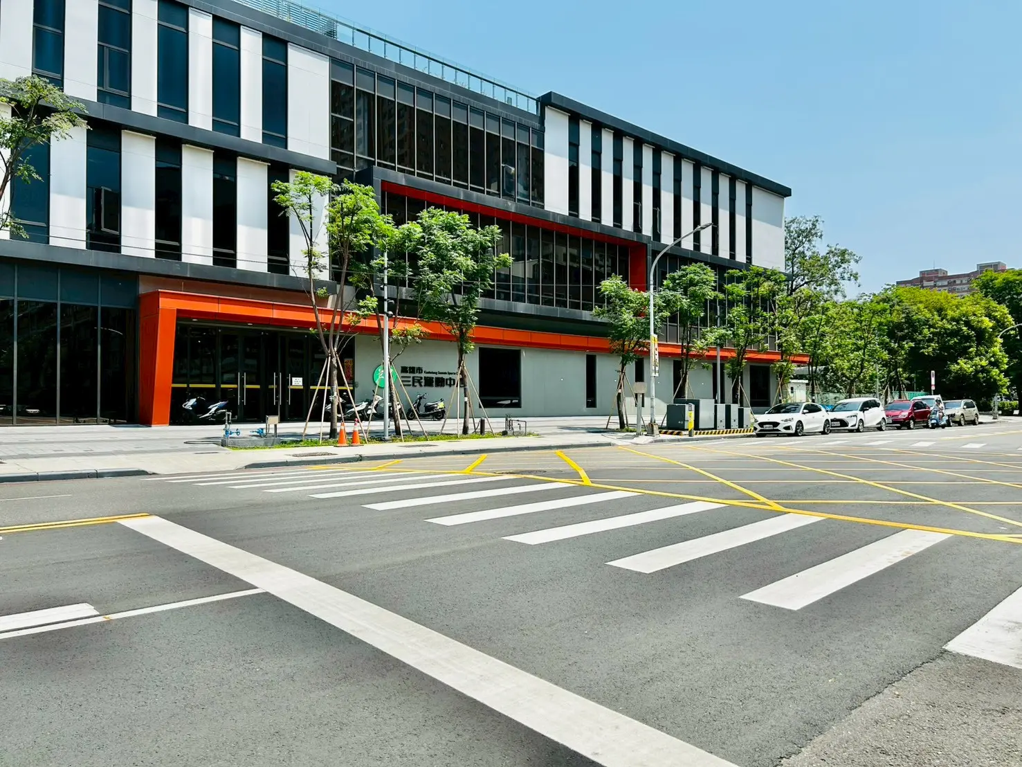 4 bedrooms townhouse for sale in Sanmin District, Kaohsiung City | TWD 23 800 000 | 35 ping slide 7