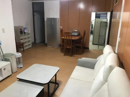 Apartment for rent NT$ 10 000 - Zhongxiao 1st Road - 3 bedrooms