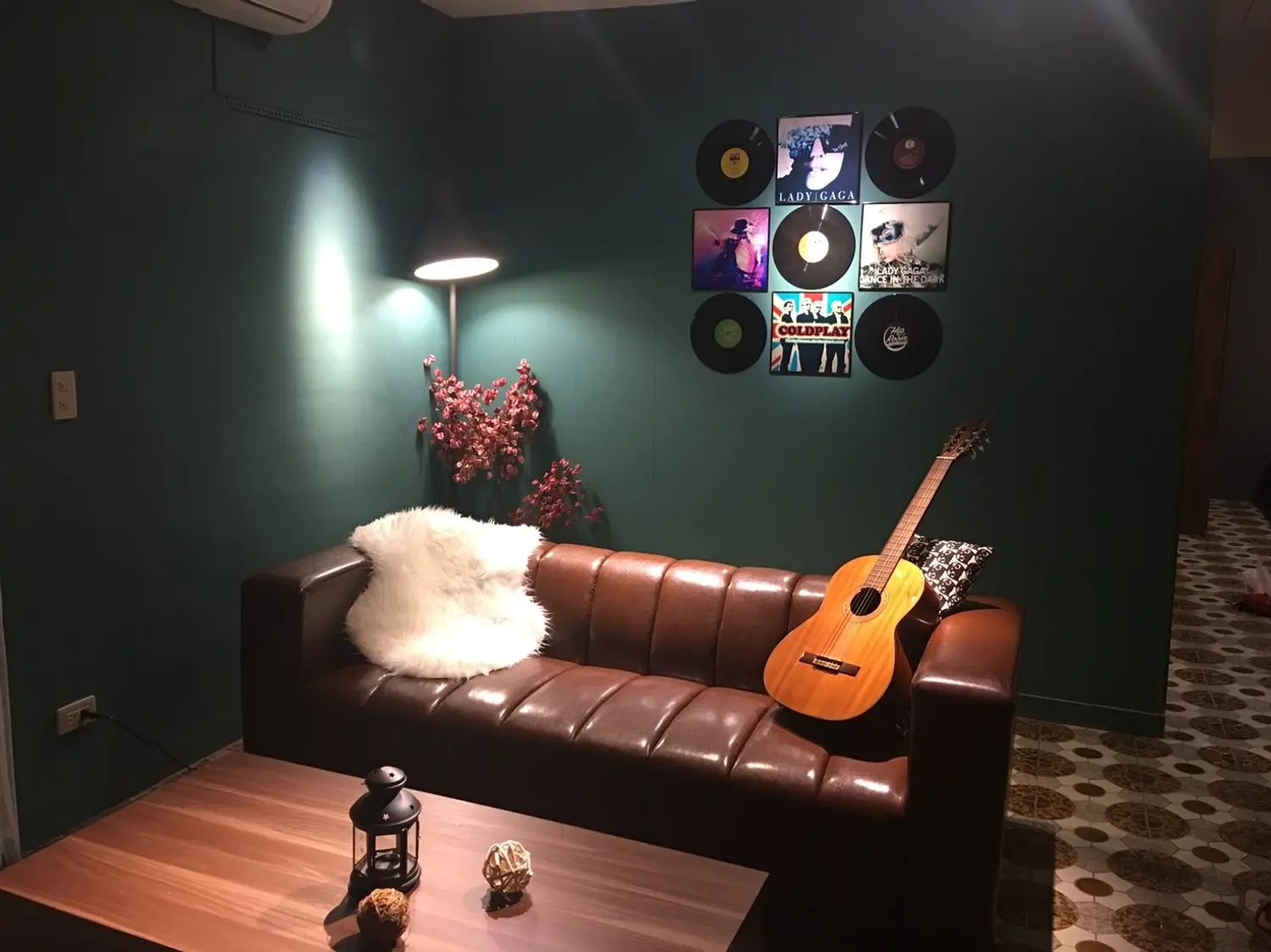 2 房 公寓 出租 TWD 25 000 - 25 坪 - 三重區,新北市 slide 0