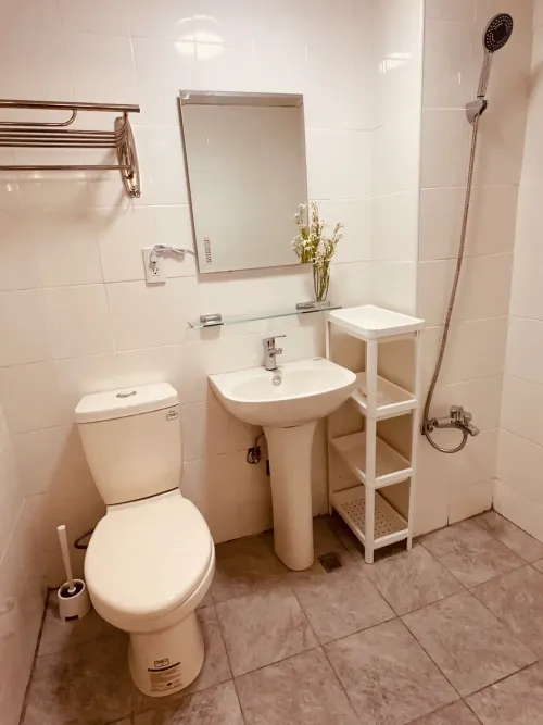 Room for rent TWD 14 500 - Alley 431, Lane 150, Section 5, Xinyi Road - 4 bedrooms