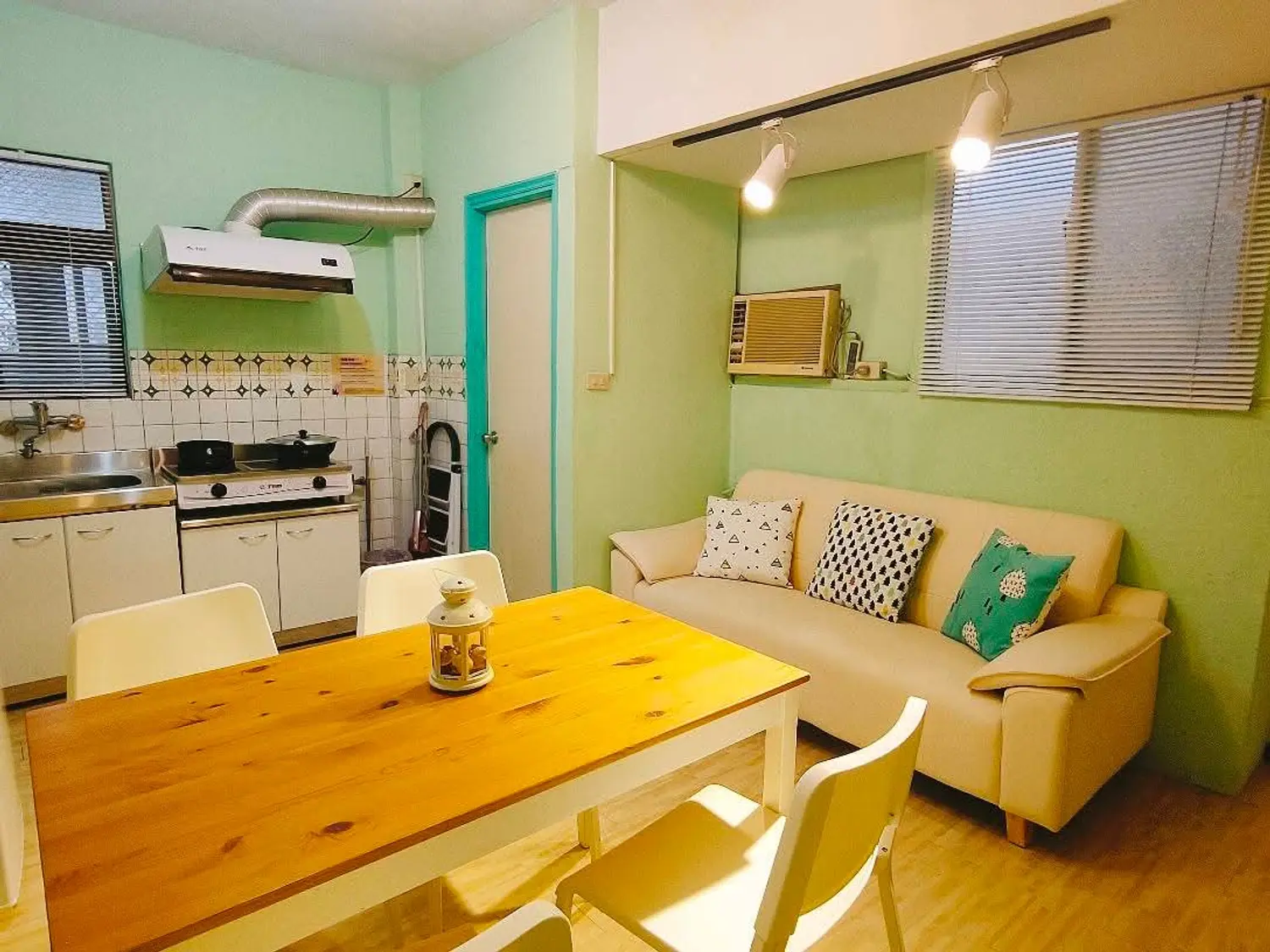 Private room for rent TWD 17 500 - 5 ping - Daan District,Taipei City slide 0