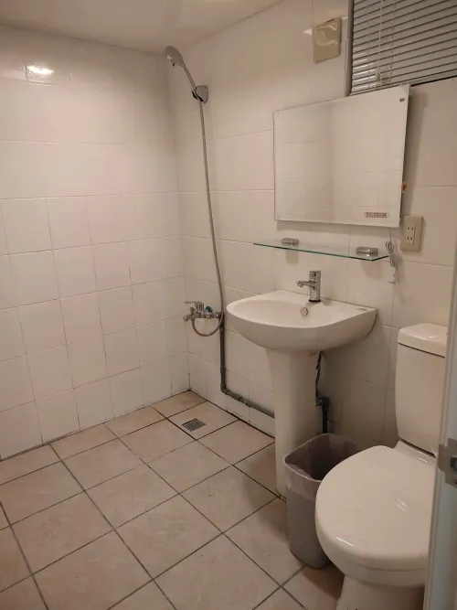 Private room for rent TWD 17 500 - Section 2, Fuxing South Road - 4 bedrooms