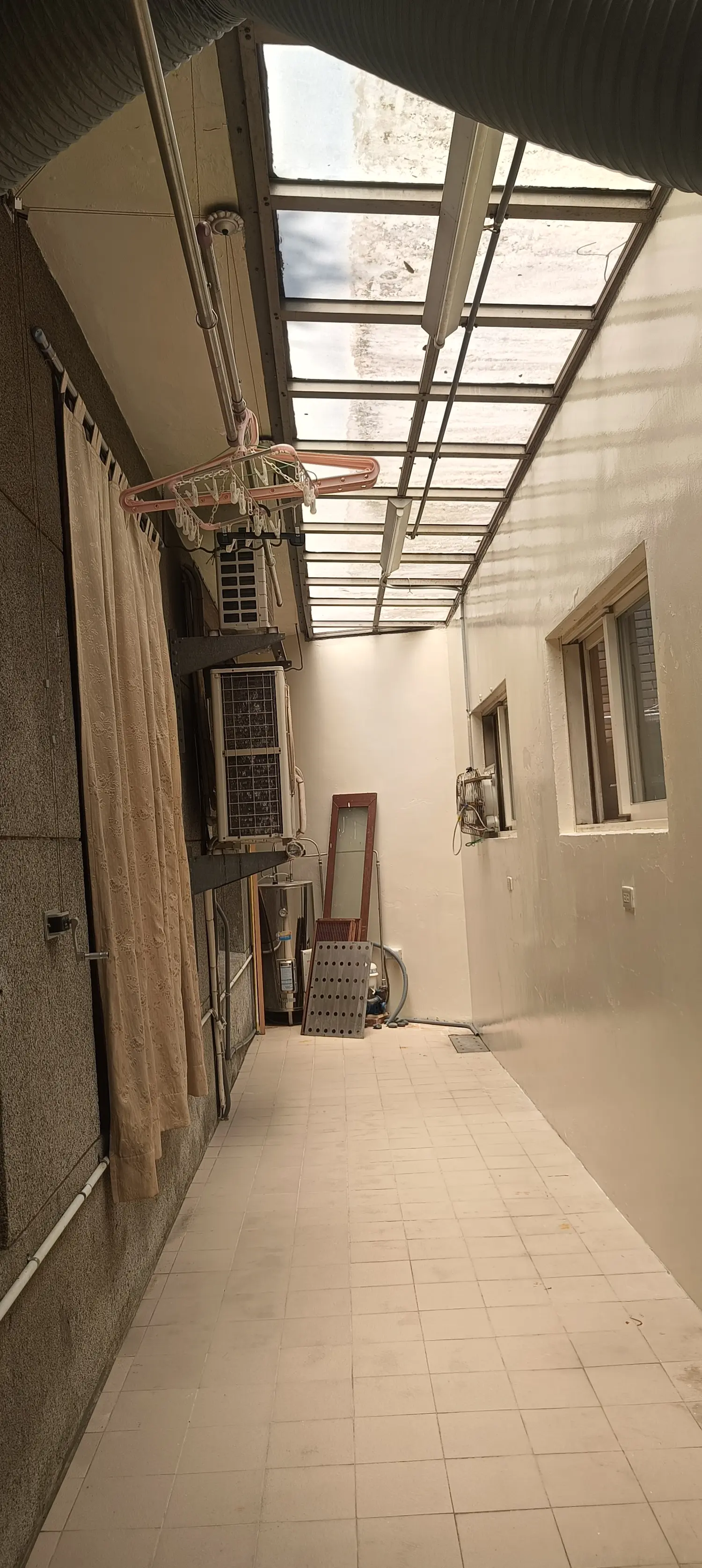 4 bedrooms apartment for rent in Daan District, Taipei City | NT$ 90 000 | 42 ping slide 9