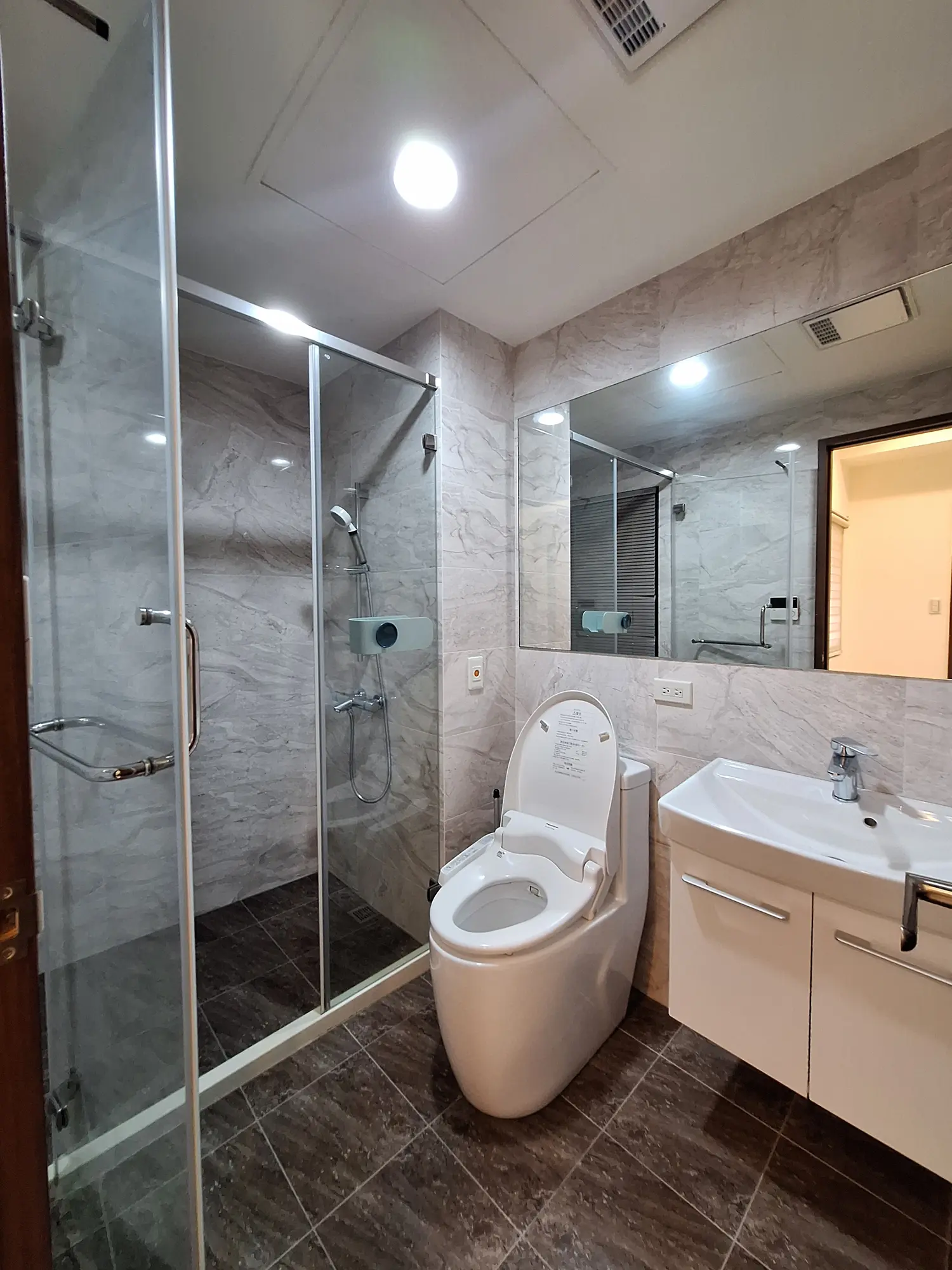 2 bedrooms apartment for rent in Xitun District, Taichung City | NT$ 29 000 | 14 ping slide 3