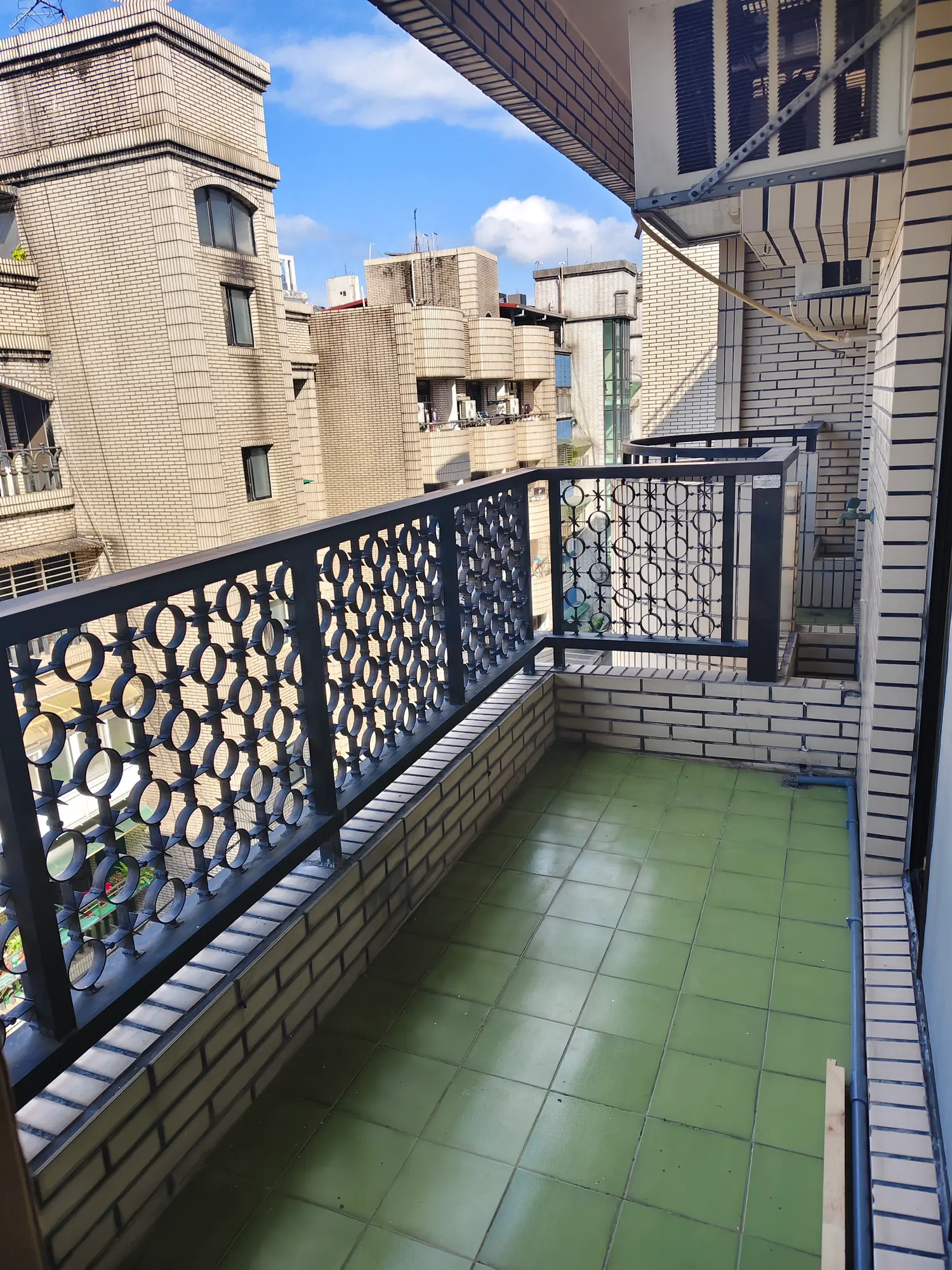 Room for rent TWD 15 500 - 3 ping - Taipei City, Daan District slide 6