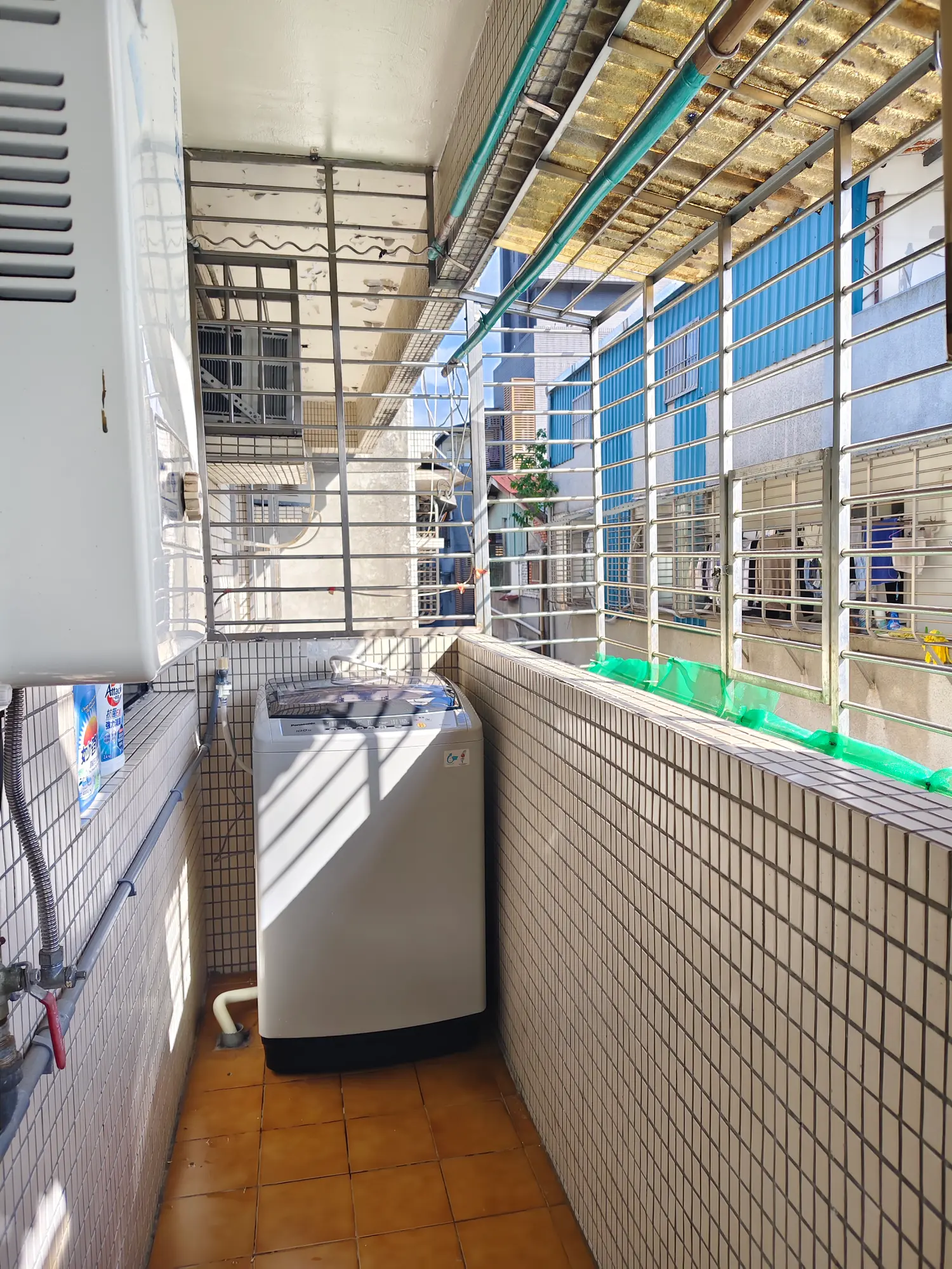 Room for rent TWD 15 500 - 3 ping - Taipei City, Daan District slide 2