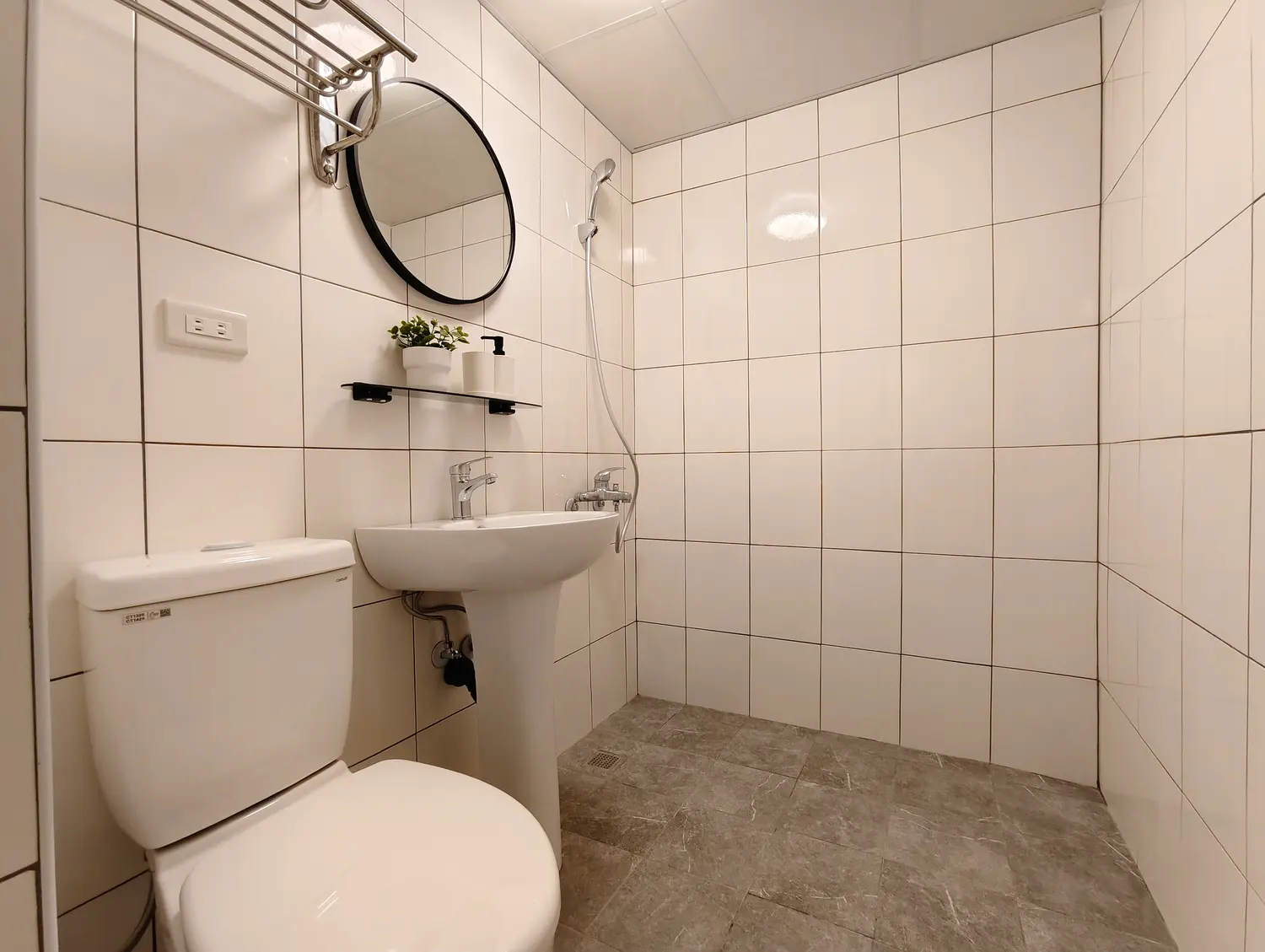 Room for rent in Daan District, Taipei City | NT$ 22 500 | 30 ping slide 9