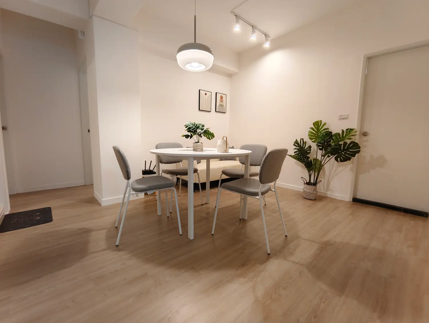 Room for rent in Daan District, Taipei City | NT$ 22 500 | 30 ping slide 4