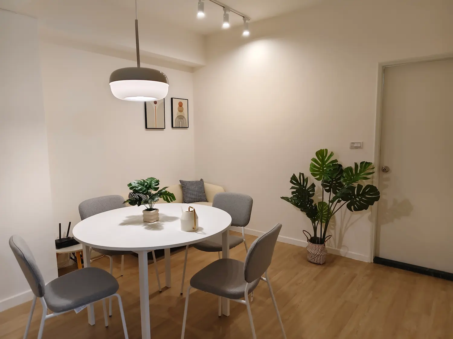 Room for rent in Daan District, Taipei City | NT$ 22 500 | 30 ping slide 11