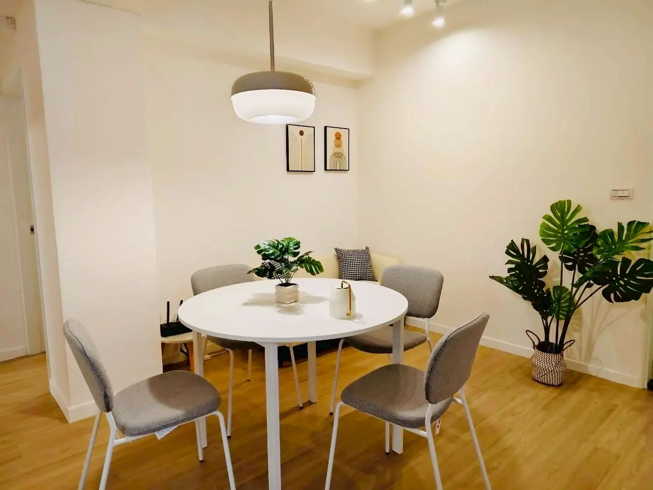 Room for rent in Taipei City, Daan District | NT$ 19 500 | 7 ping slide 13