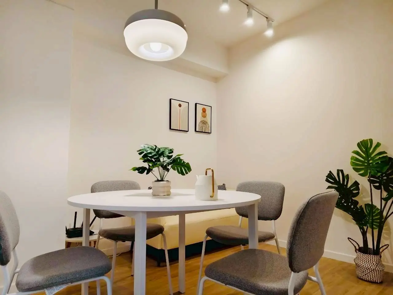 Room for rent in Taipei City, Daan District | NT$ 23 000 | 7 ping slide 10