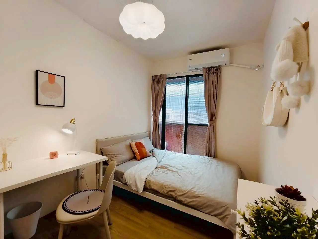 Room for rent in Taipei City, Daan District | NT$ 19 500 | 5 ping slide 0