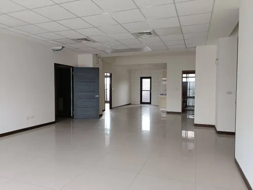 Office for rent in Zhongli District, Taoyuan City | NT$ 50 000 | 55 ping slide 2