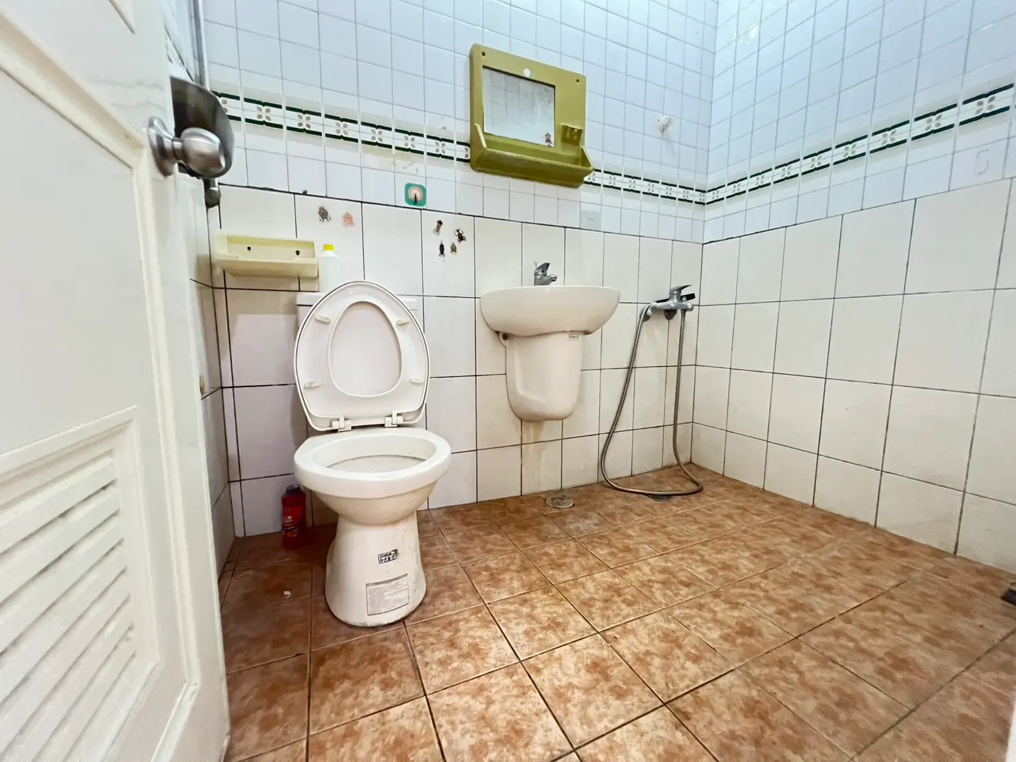 3 bedrooms apartment for sale in Cianjhen District, Kaohsiung City | NT$ 3 080 000 | 22 ping slide 9