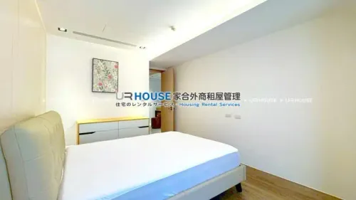 2 bedrooms apartment for rent in Zhongshan District, Taipei City | NT$ 120 000 | 35 ping slide 8