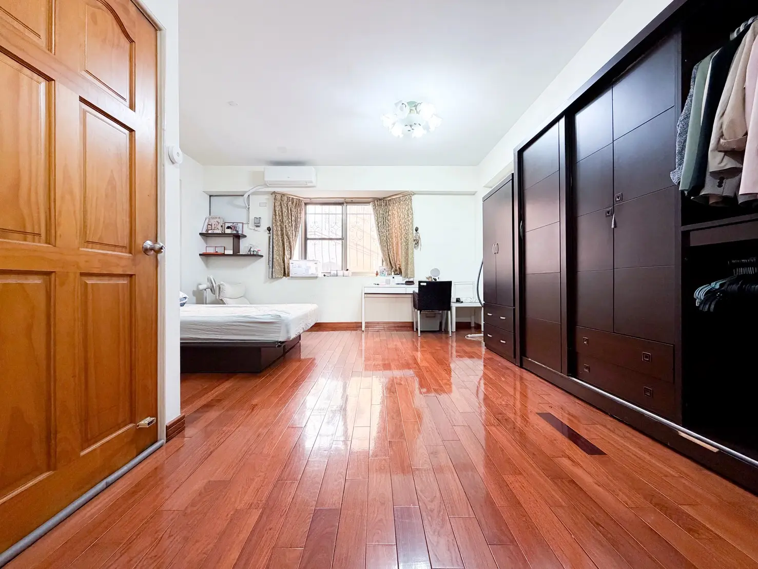 5 bedrooms townhouse for sale in Sanmin District, Kaohsiung City | NT$ 15 980 000 | 72 ping slide 16