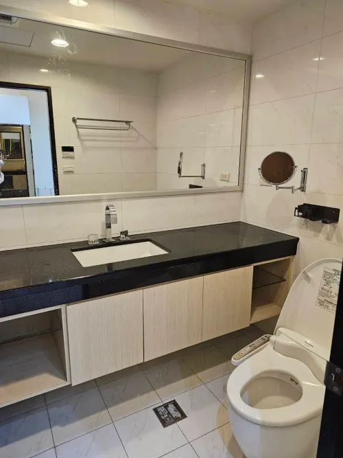 2 bedrooms apartment for rent in Zhongshan District, Taipei City | NT$ 50 000 | 12 ping slide 1
