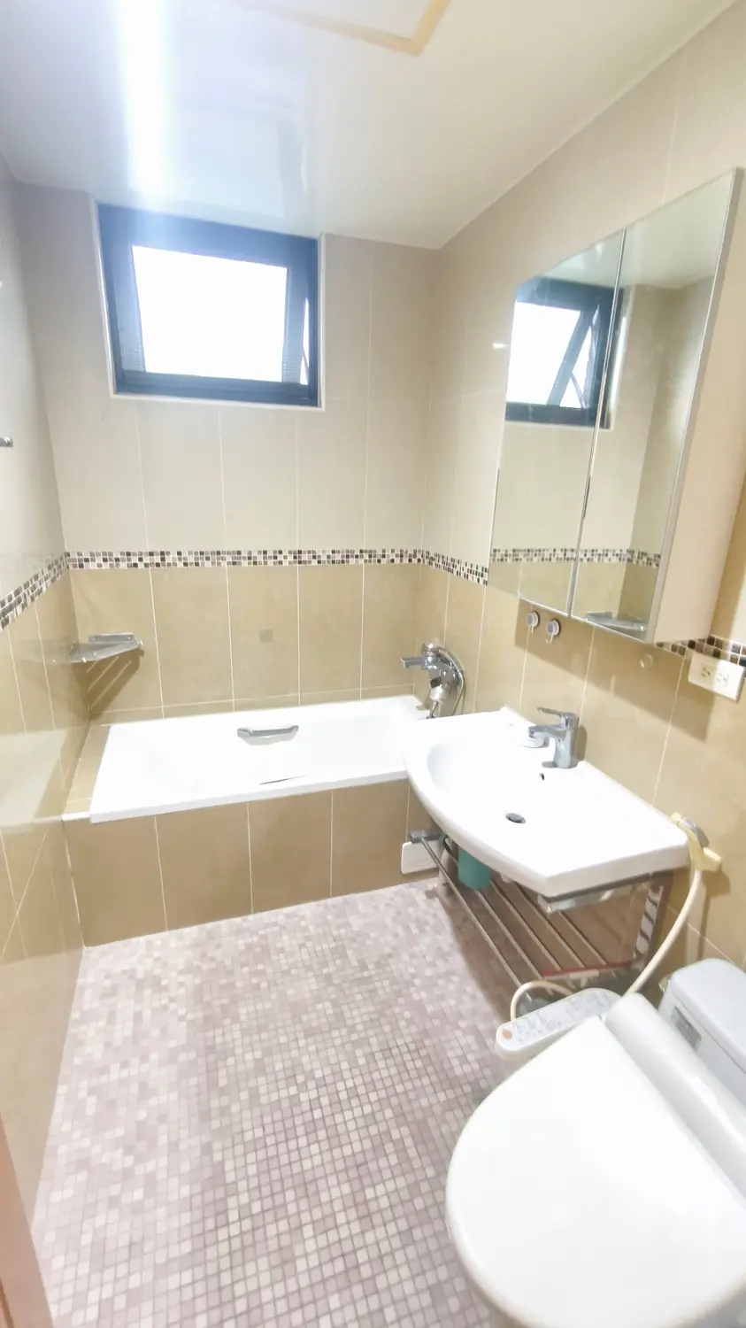 3 bedrooms apartment for sale in Banqiao District, New Taipei City | NT$ 25 000 000 | 30 ping slide 11
