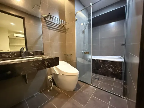 2 bedrooms apartment for sale in Qianjin District, Kaohsiung City | NT$ 10 380 000 | 16 ping slide 6