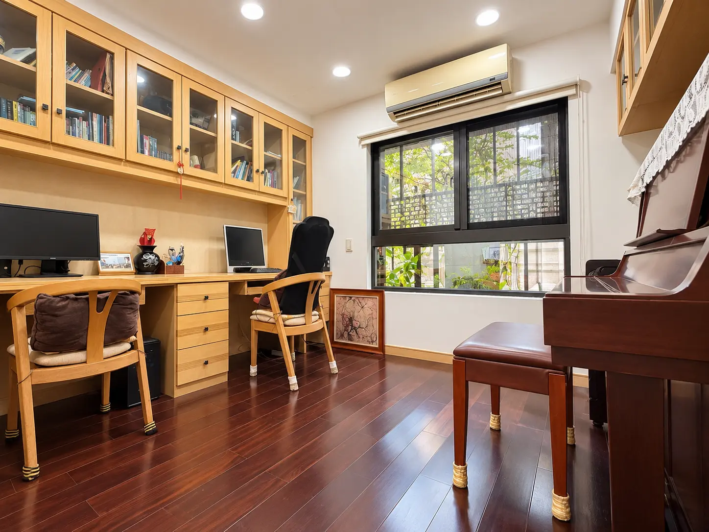 4 bedrooms apartment for sale in Gushan District, Kaohsiung City | NT$ 24 800 000 | 55 ping slide 1