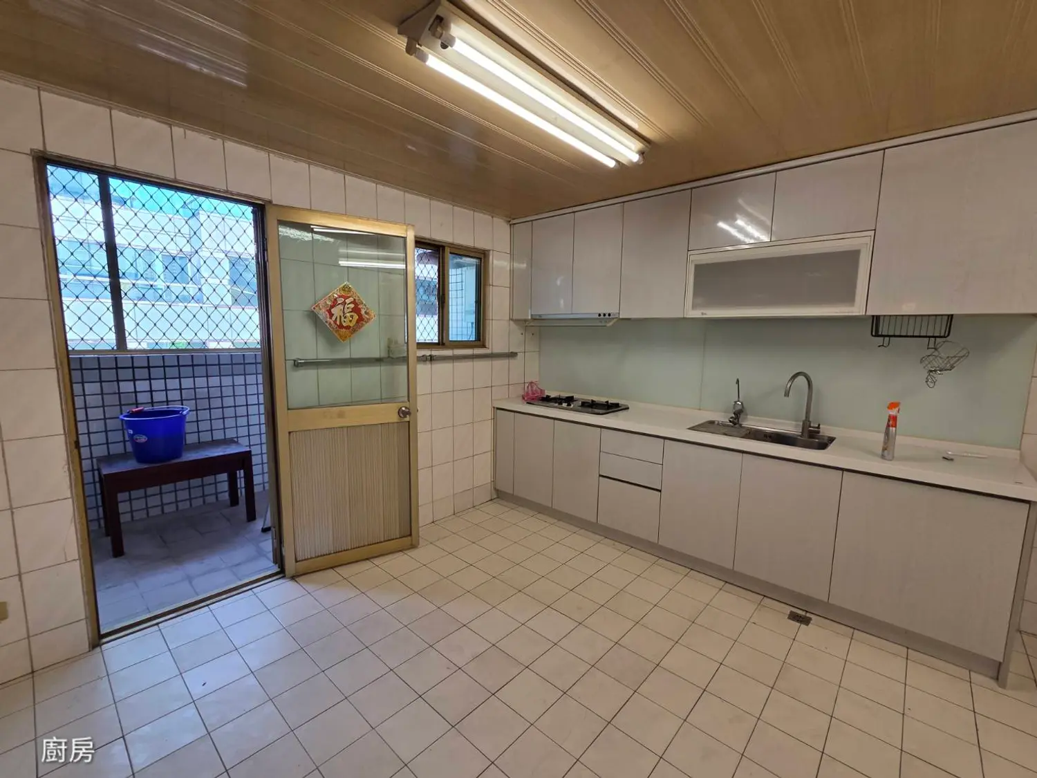 4 bedrooms apartment for rent TWD 50 000 - 50 ping - Shilin District,Taipei City slide 2