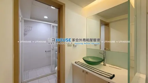 Apartment for rent TWD 66 000 - Tianmu N Rd - 4 bedrooms