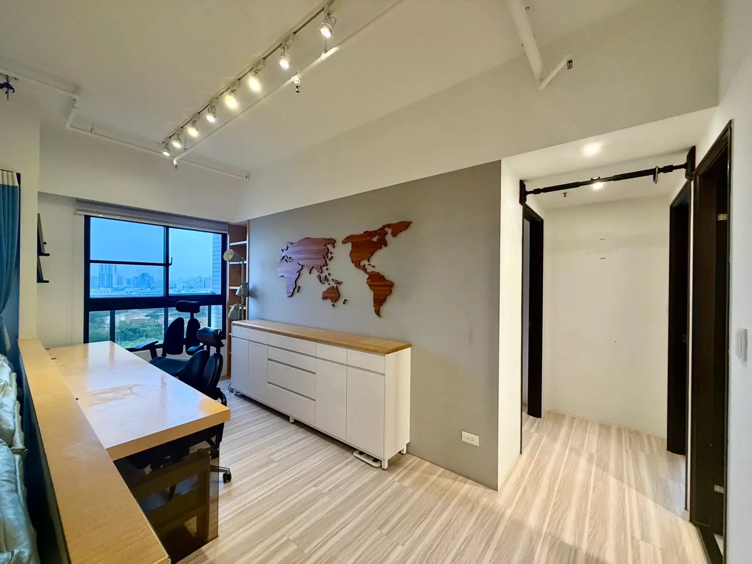 2 bedrooms apartment for sale in Dashe District, Kaohsiung City | NT$ 13 880 000 | 51 ping slide 1