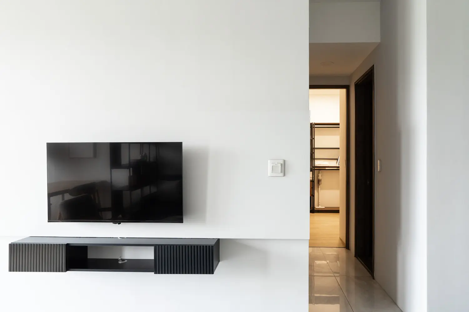 1 room apartment for rent in Zhongshan District, Taipei City | NT$ 98 330 | 21 ping slide 10