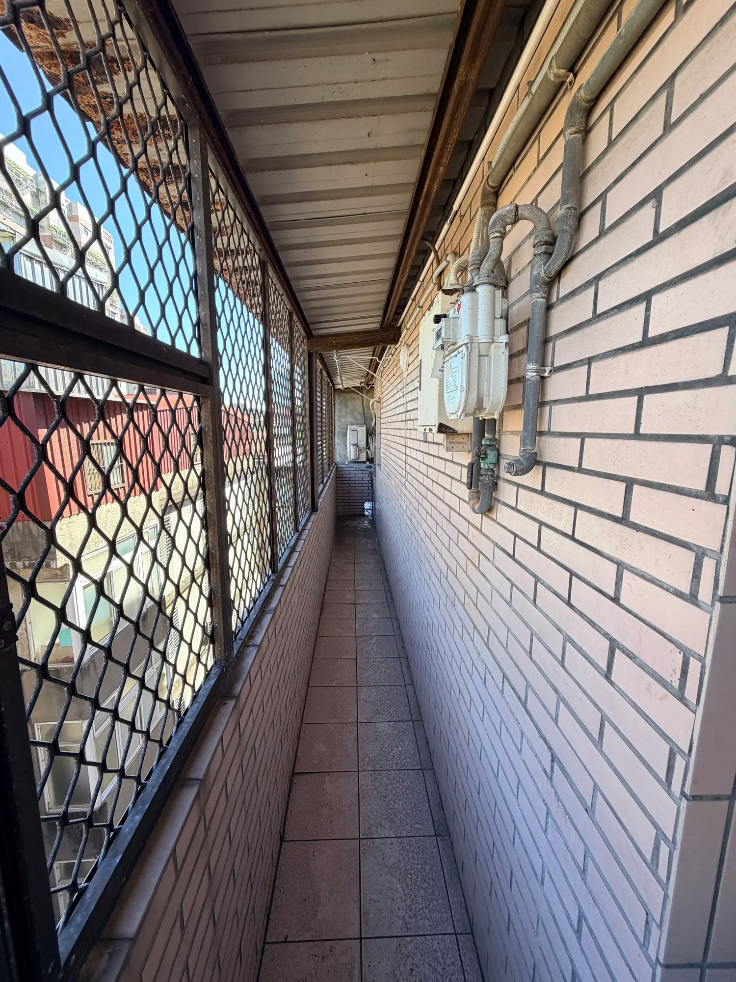 1 room apartment for rent in Sanchong District, New Taipei City | NT$ 18 800 | 12 ping slide 11