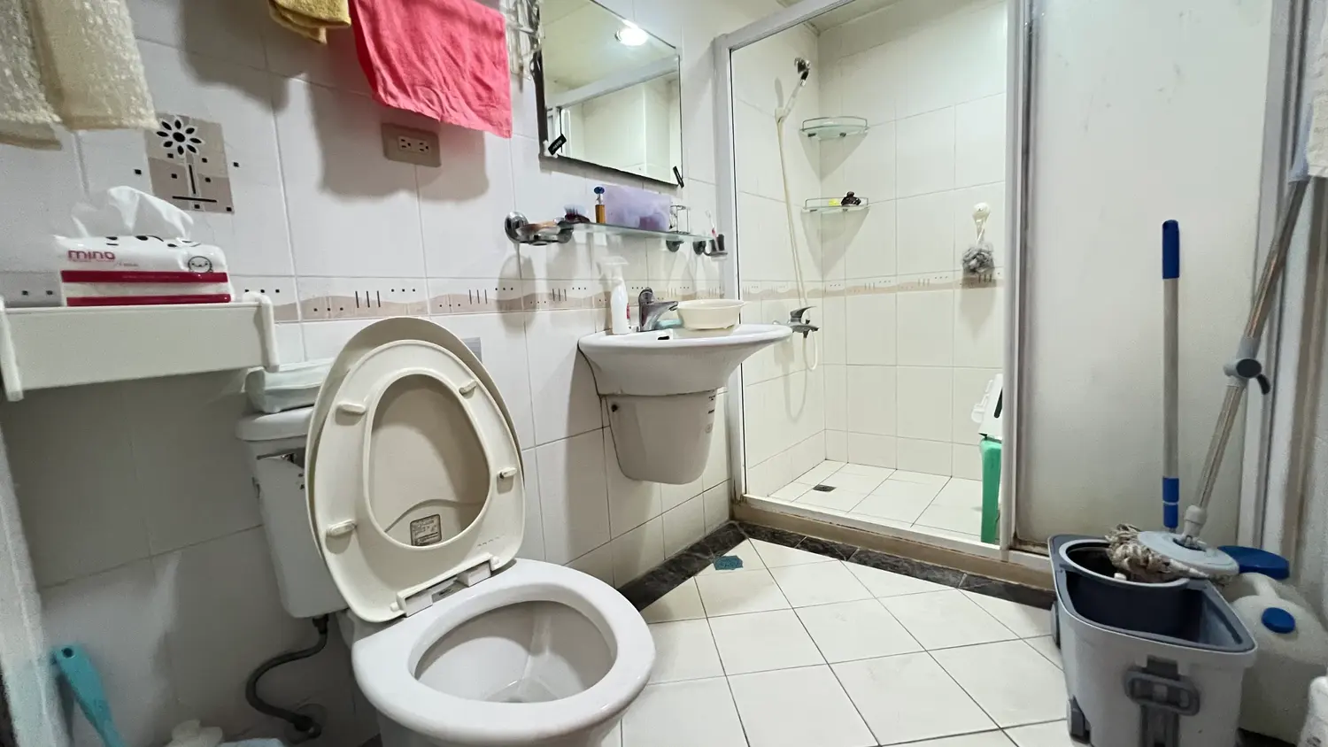 4 bedrooms townhouse for sale in Nanzih District, Kaohsiung City | NT$ 18 800 000 | 60 ping slide 14
