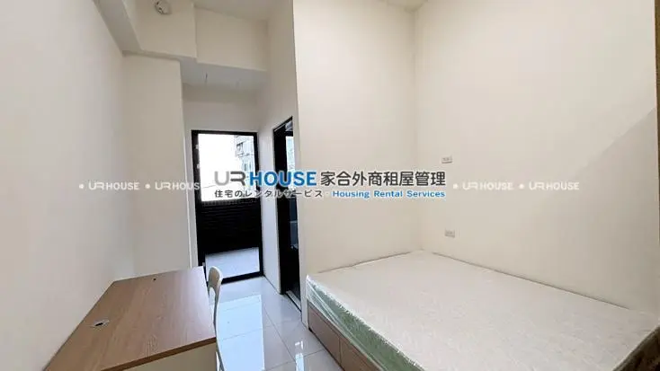 Studio apartment for rent in Shilin District, Taipei City | NT$ 32 500 | 9 ping slide 3
