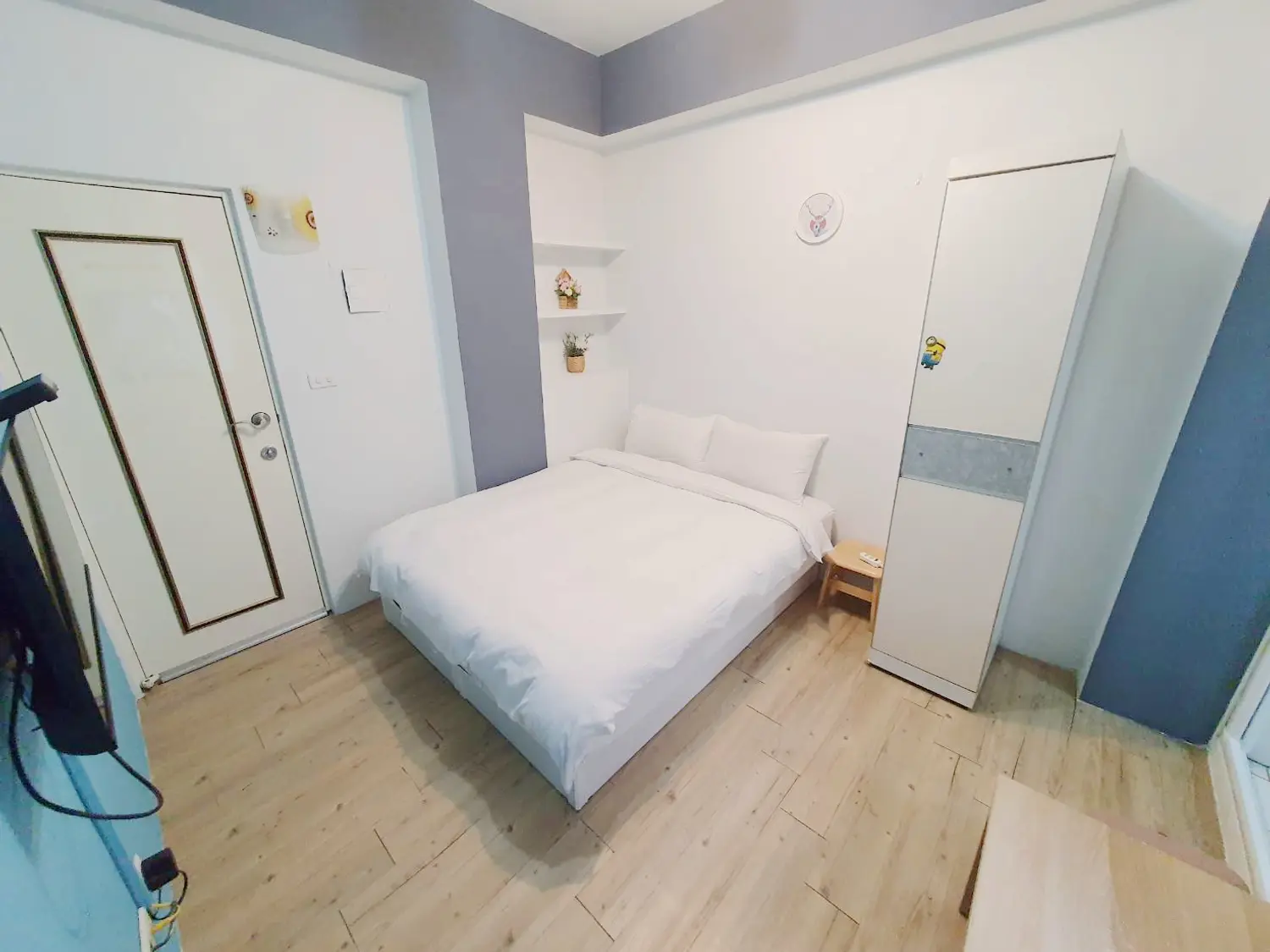 分租套房、雅房 出租 TWD 7 800 - 6 坪 - 西屯區, 台中市 slide 0