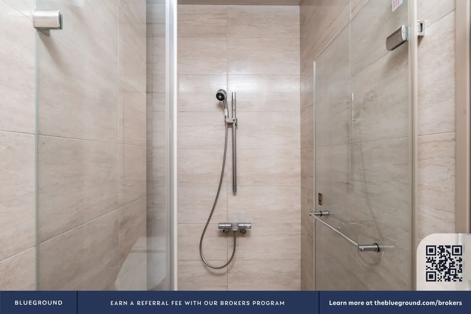 Studio apartment for rent in Neihu District, Taipei City | NT$ 74 520 | 12 ping slide 12