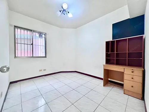 Apartment for rent TWD 24 000 - Sanhe St - 3 bedrooms